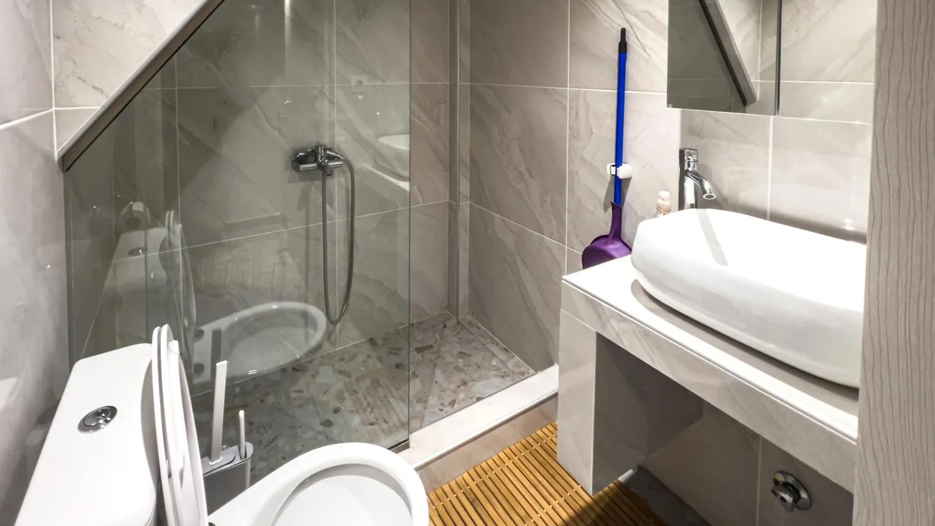 Apartment Ikaros Welcome Stay Downtown Loft - Explore Center By Foot - Close To Arch Of Galerius Thessaloniki