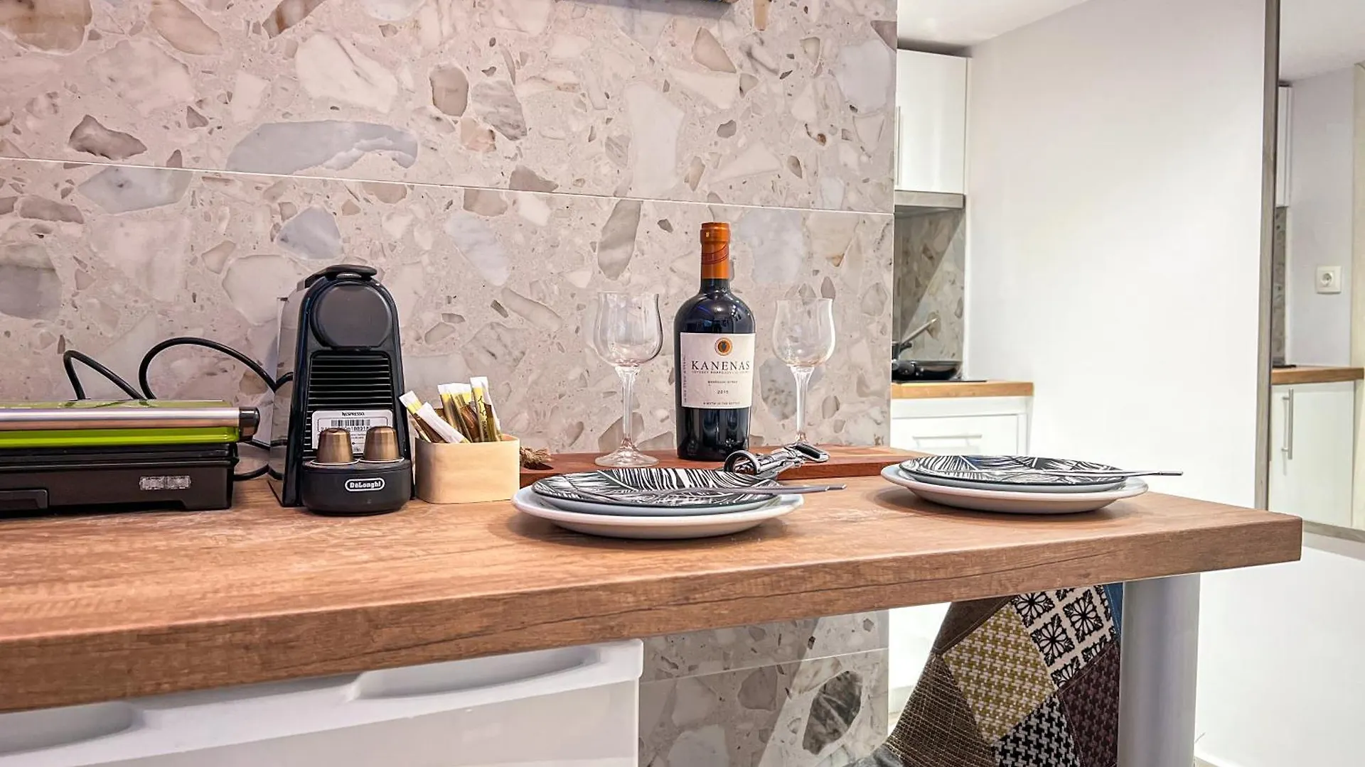 Ikaros Welcome Stay Downtown Loft - Explore Center By Foot - Close To Arch Of Galerius Thessaloniki