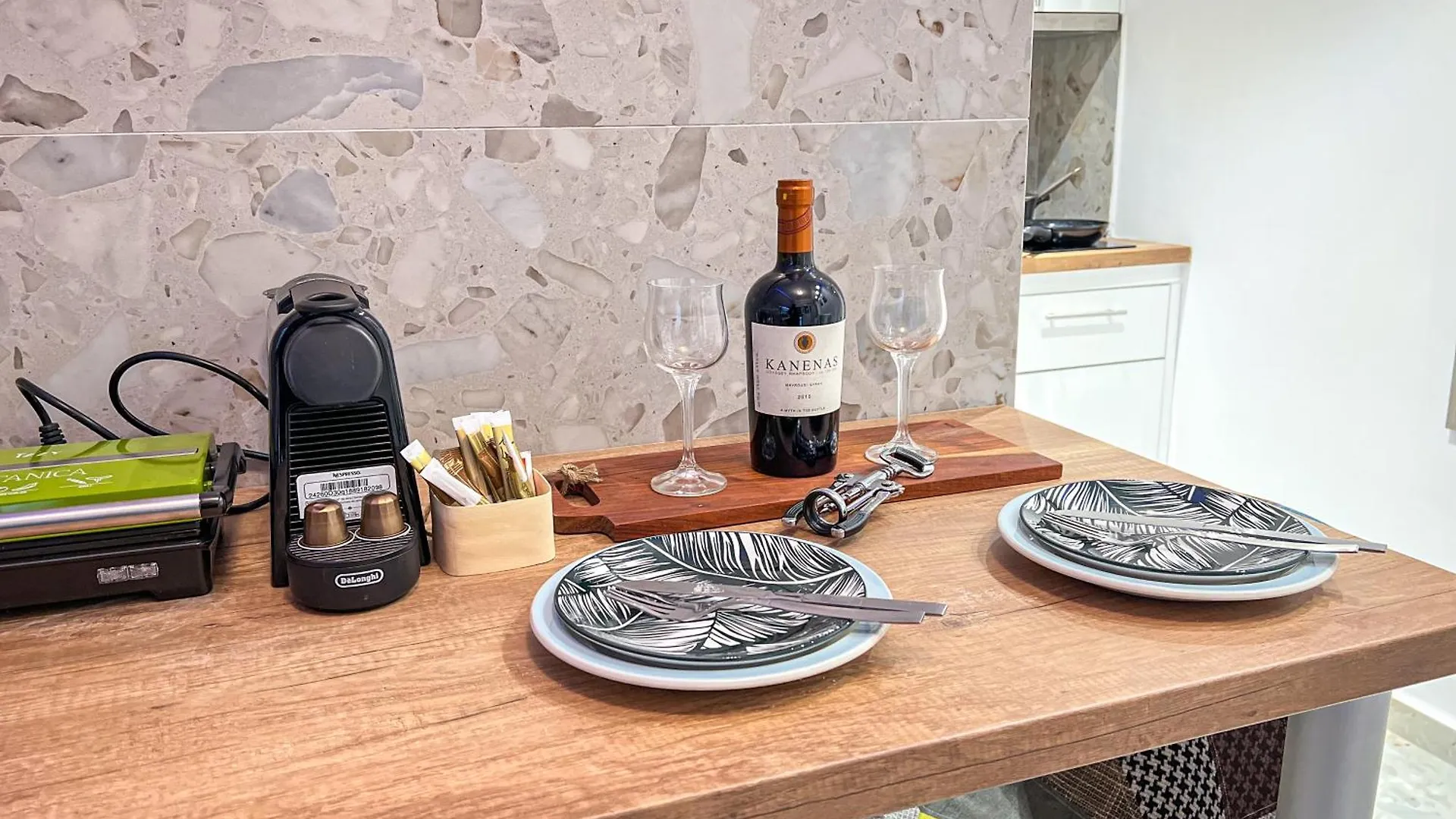 Ikaros Welcome Stay Downtown Loft - Explore Center By Foot - Close To Arch Of Galerius Thessaloniki Greece